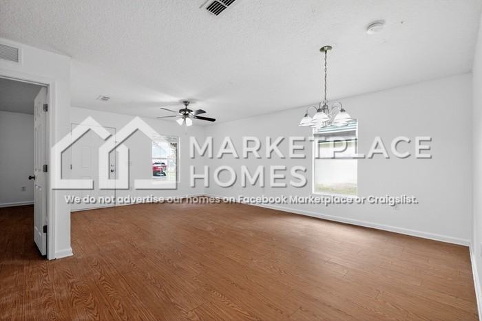 2167 Thomas Ct - Photo 3 of 24