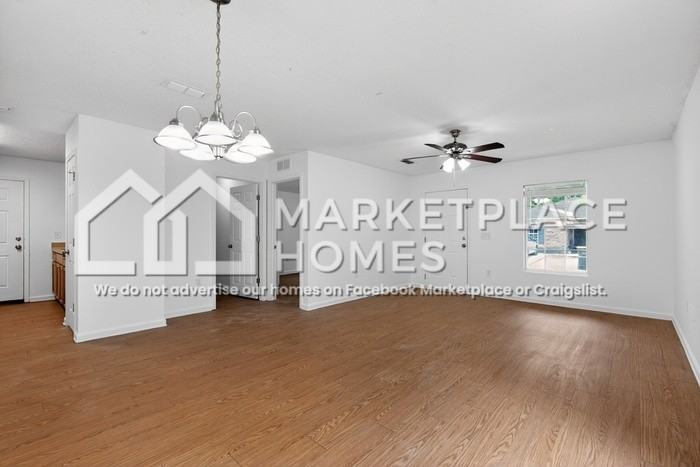 2167 Thomas Ct - Photo 4 of 24