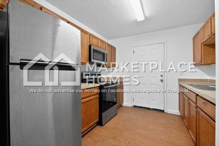 2167 Thomas Ct - Photo 7 of 24