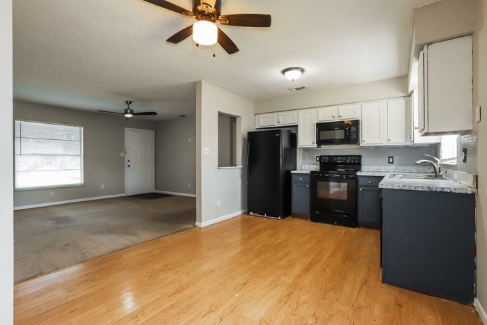 14635 State St - Photo 5 of 13