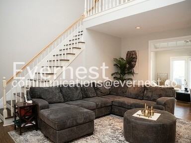 4580 Village Dr - Photo 5 of 30