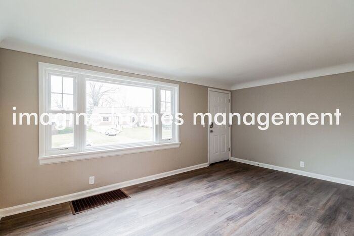 1177 Wilshire Ave - Photo 5 of 18