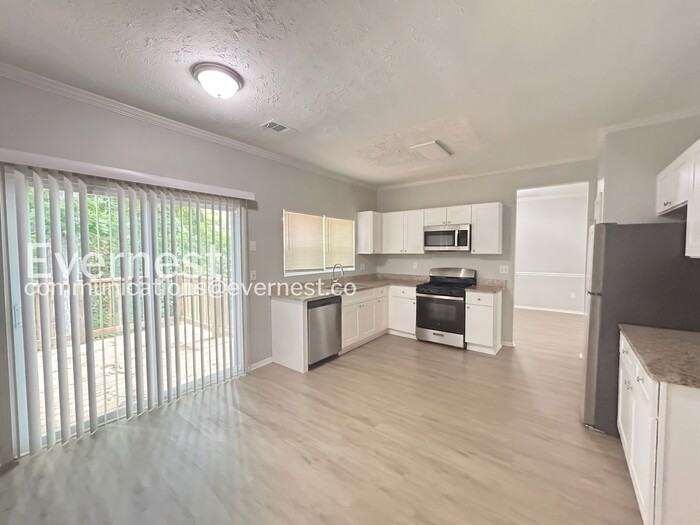 263 Elm Forest Way - Photo 5 of 32