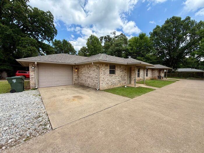 3629 Mcdonald Rd - Photo 2 of 29