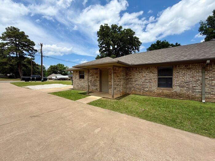 3629 Mcdonald Rd - Photo 3 of 29