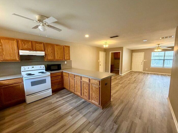3629 Mcdonald Rd - Photo 5 of 29