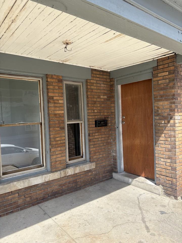 821 Nebraska St #821 - Photo 4 of 6