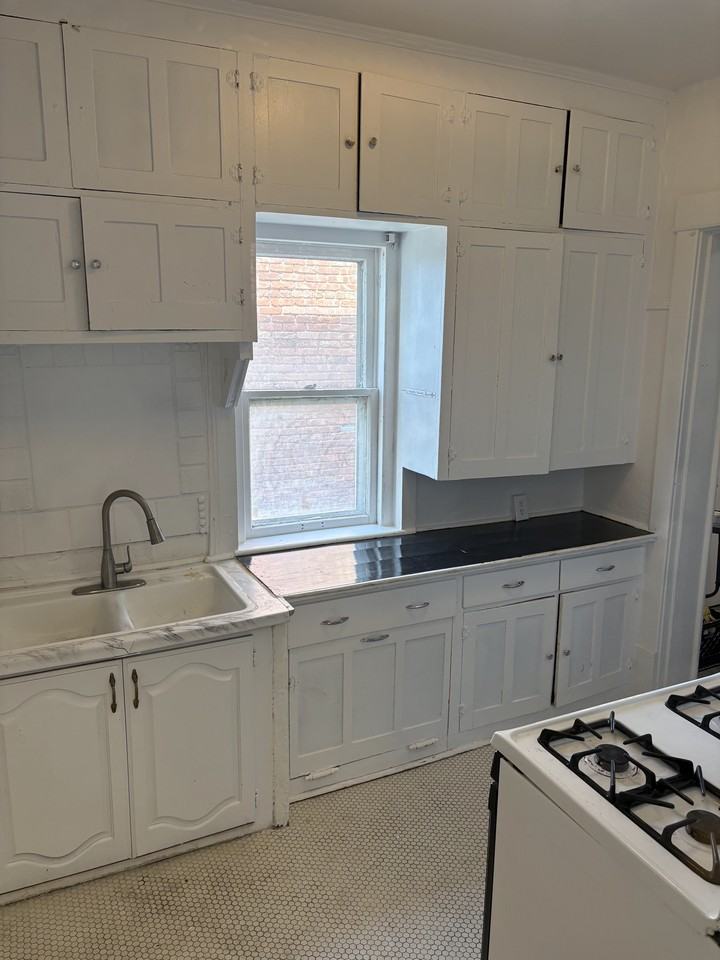 821 Nebraska St #821 - Photo 5 of 6