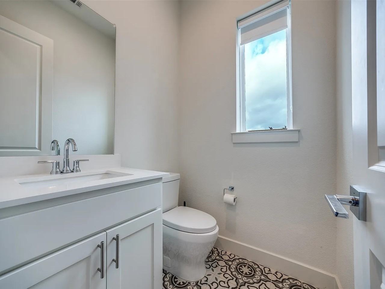 5605 Bryan Pkwy #101 - Photo 6 of 20