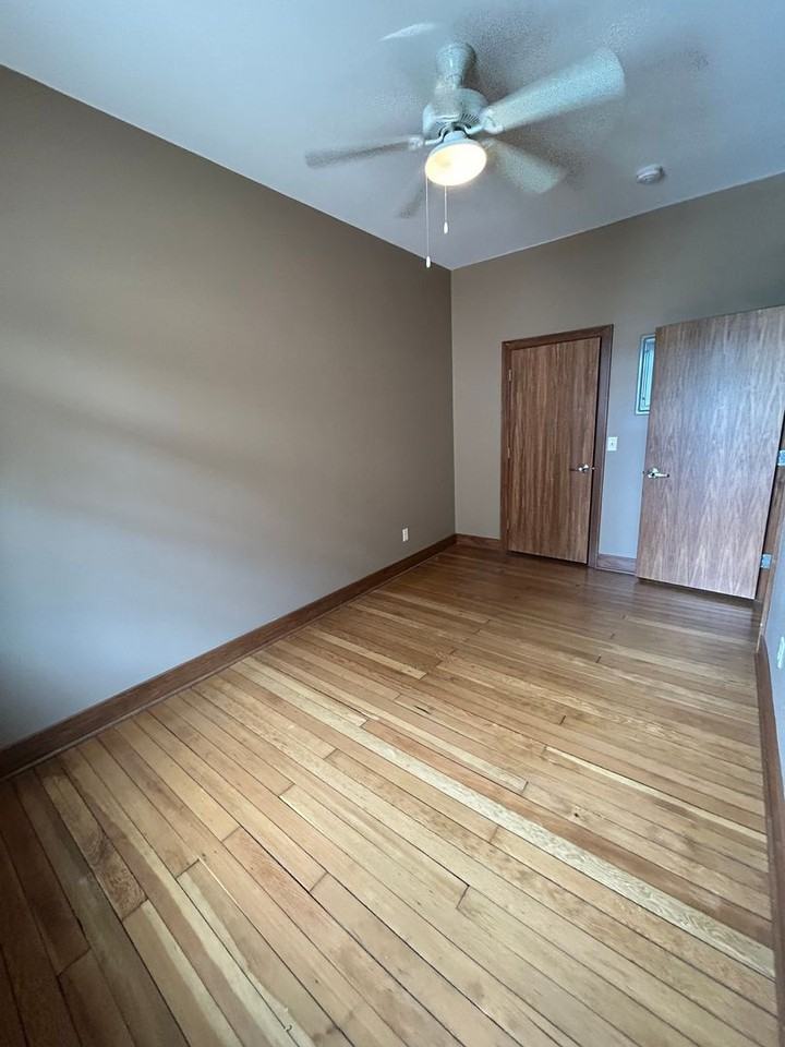 122 N Main St #D - Photo 4 of 16