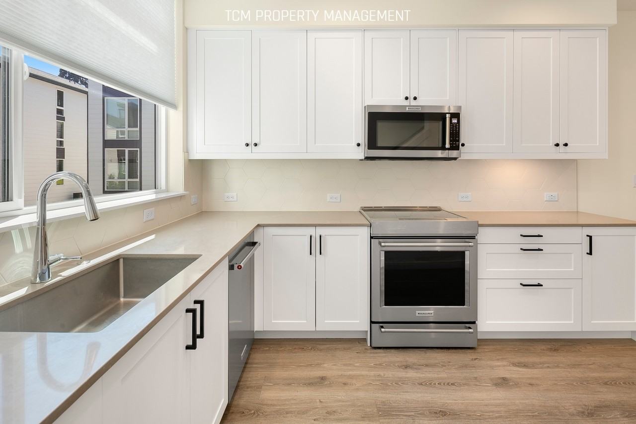 2024 Ne 85th St #C - Photo 5 of 25