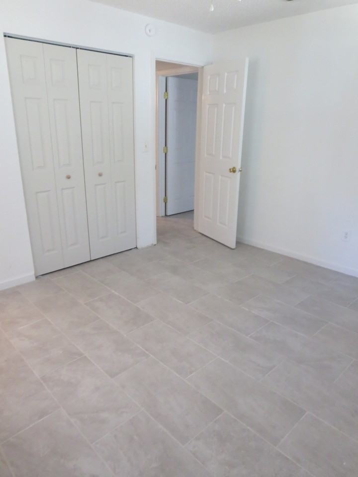 335 N Garfield Ave #NA - Photo 7 of 13