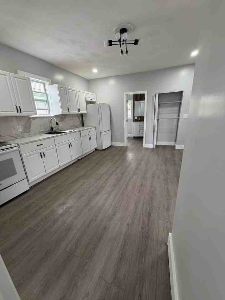 334 Admiral St #2 - Photo 2 of 13