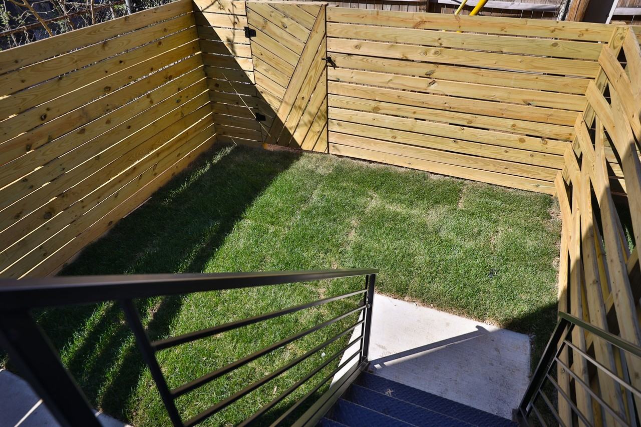 2541 Turner St #NA - Photo 3 of 42