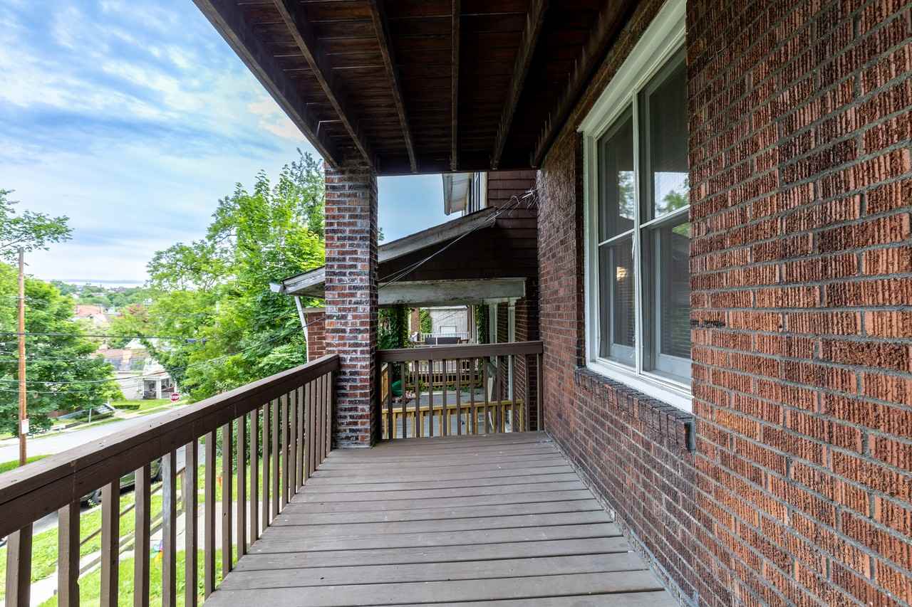 126 Laclede St #1 - Photo 4 of 29