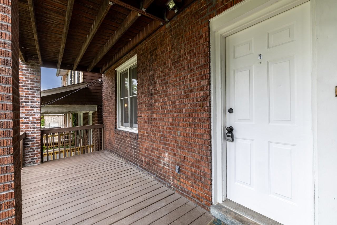 126 Laclede St #1 - Photo 5 of 29