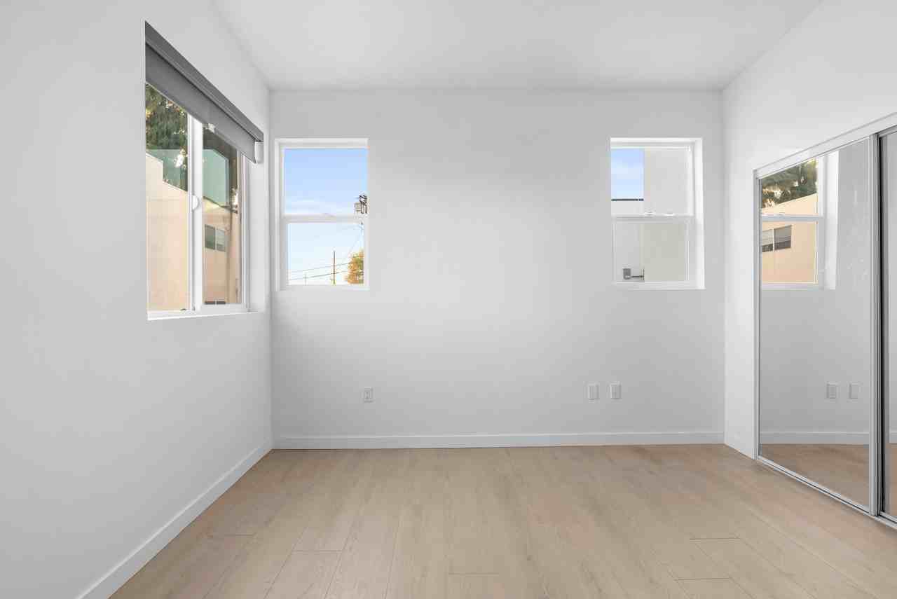 8730 Etiwanda Ave #4 - Photo 6 of 9