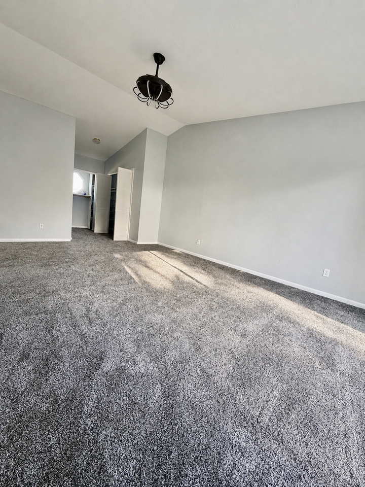 1326 Se 2nd Pl #NA - Photo 6 of 17