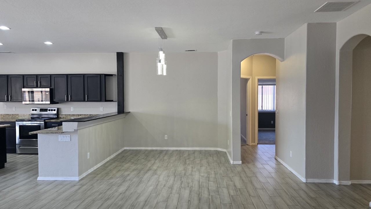 8619 W Mohave St #NA - Photo 5 of 22