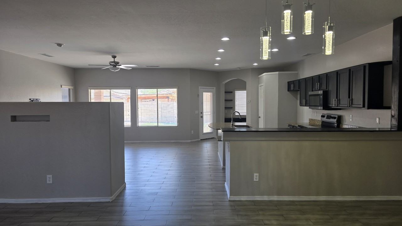 8619 W Mohave St #NA - Photo 6 of 22