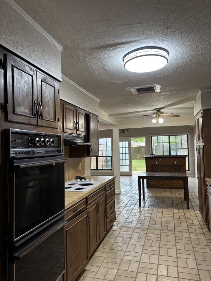 326 Ellerbe Ridge Dr #NA - Photo 5 of 16