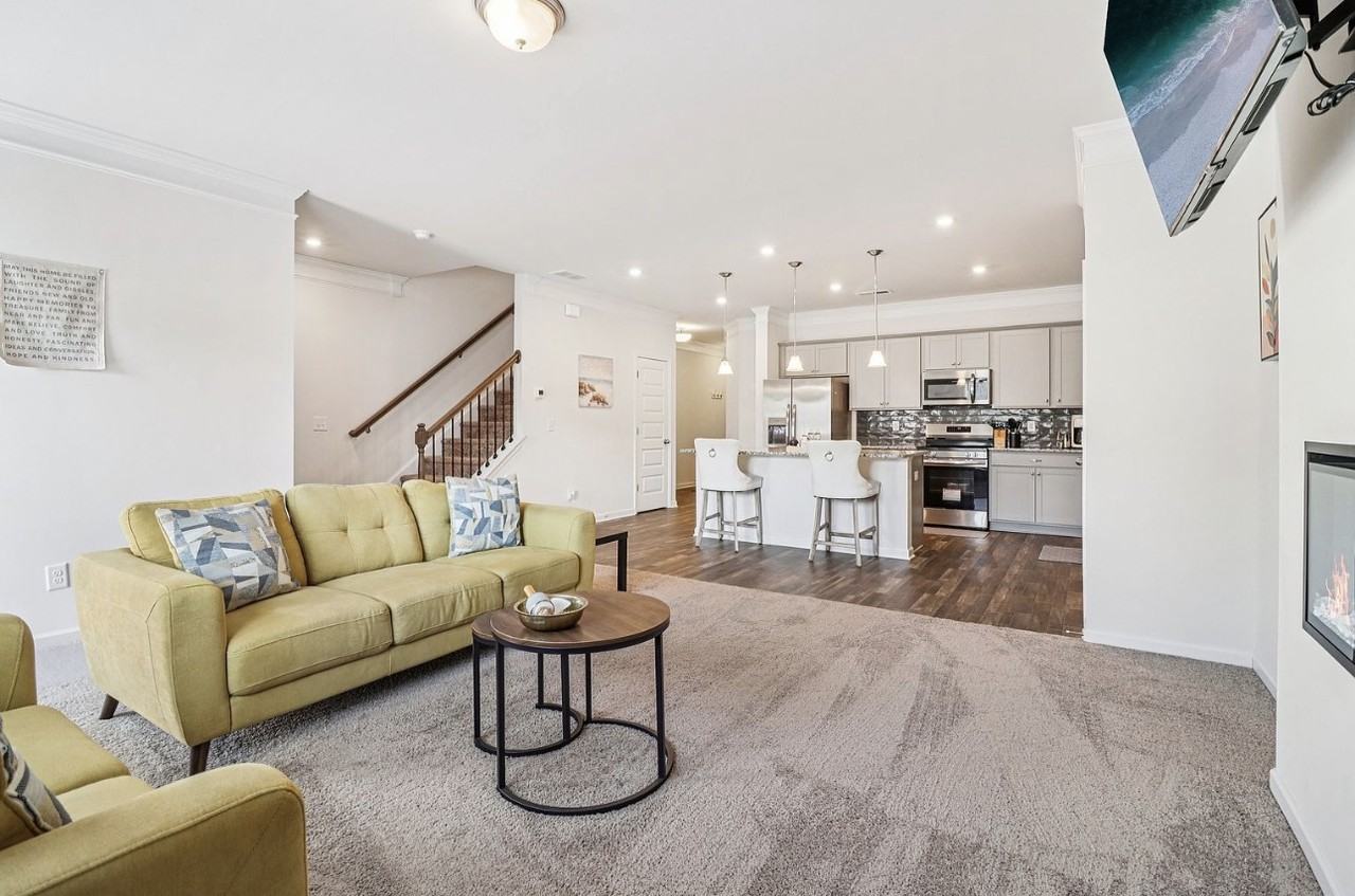 3625 Fairhaven Dr #NA - Photo 3 of 15