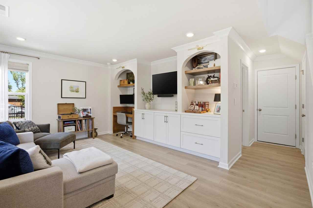 3008 Oak Landing Dr #3008 - Photo 2 of 46