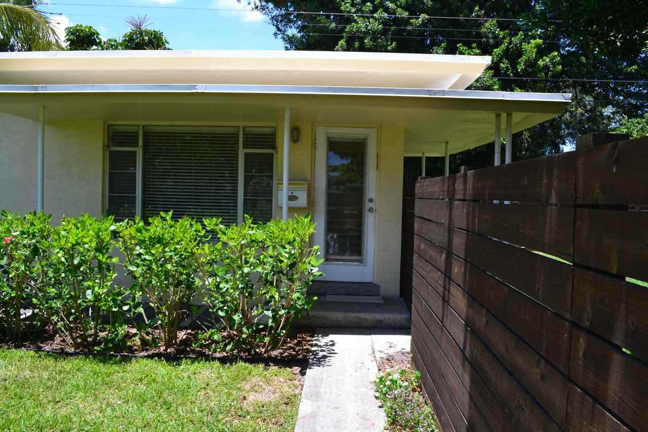509 1/2 Sw 20th St #NA - Photo 4 of 18