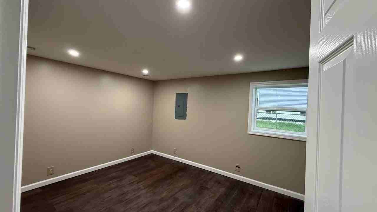 8 William St #NA - Photo 3 of 18