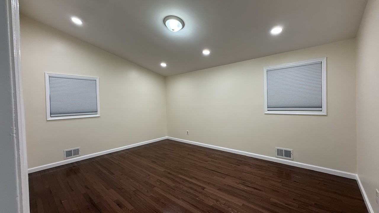 8 William St #NA - Photo 5 of 18