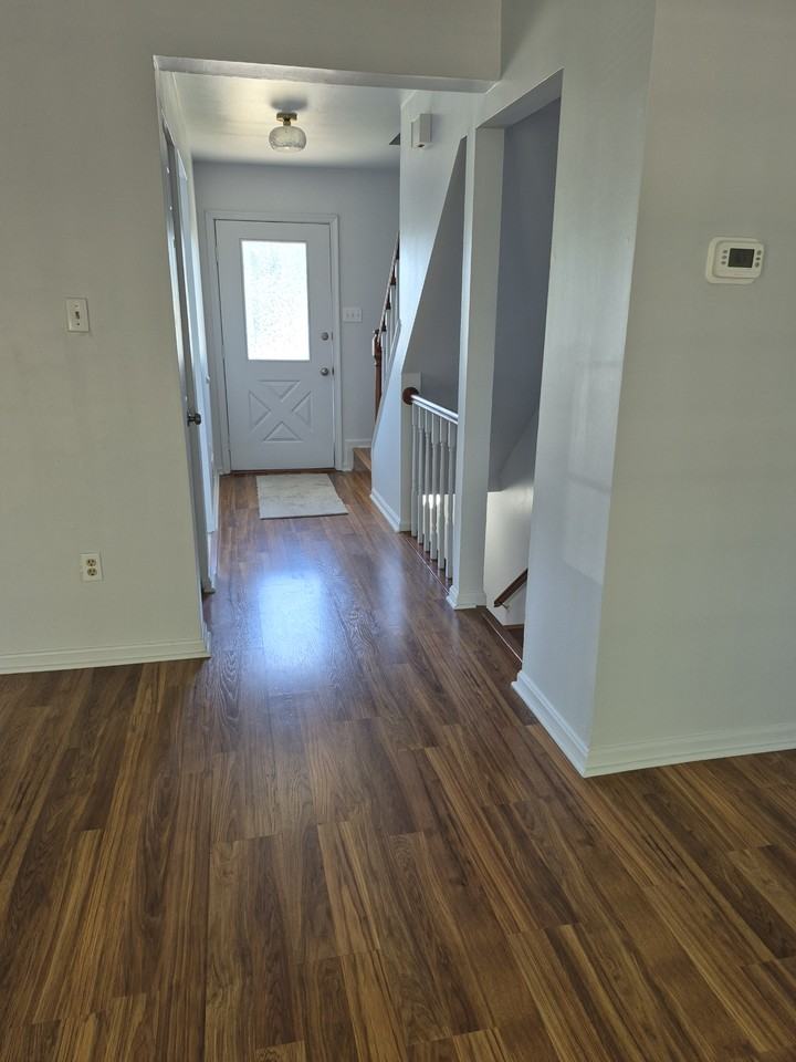 8 Windersal Ln #0 - Photo 2 of 33