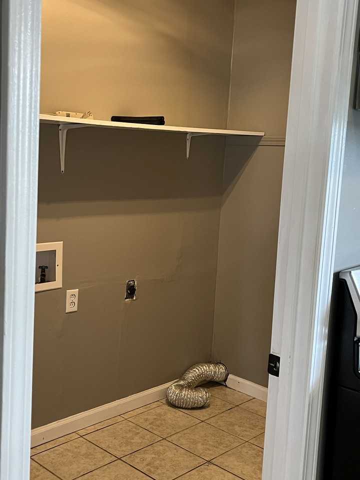 345 W Ila Ave #NA - Photo 3 of 16