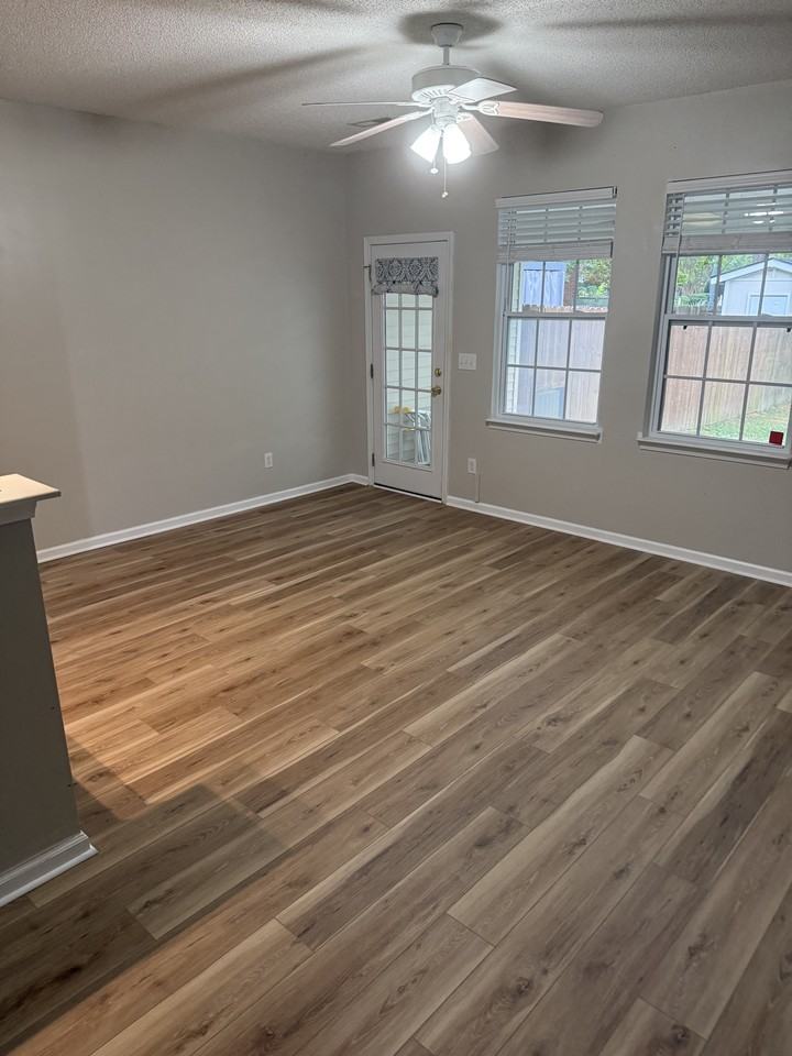 203 Brookshire Rd - Photo 3 of 7