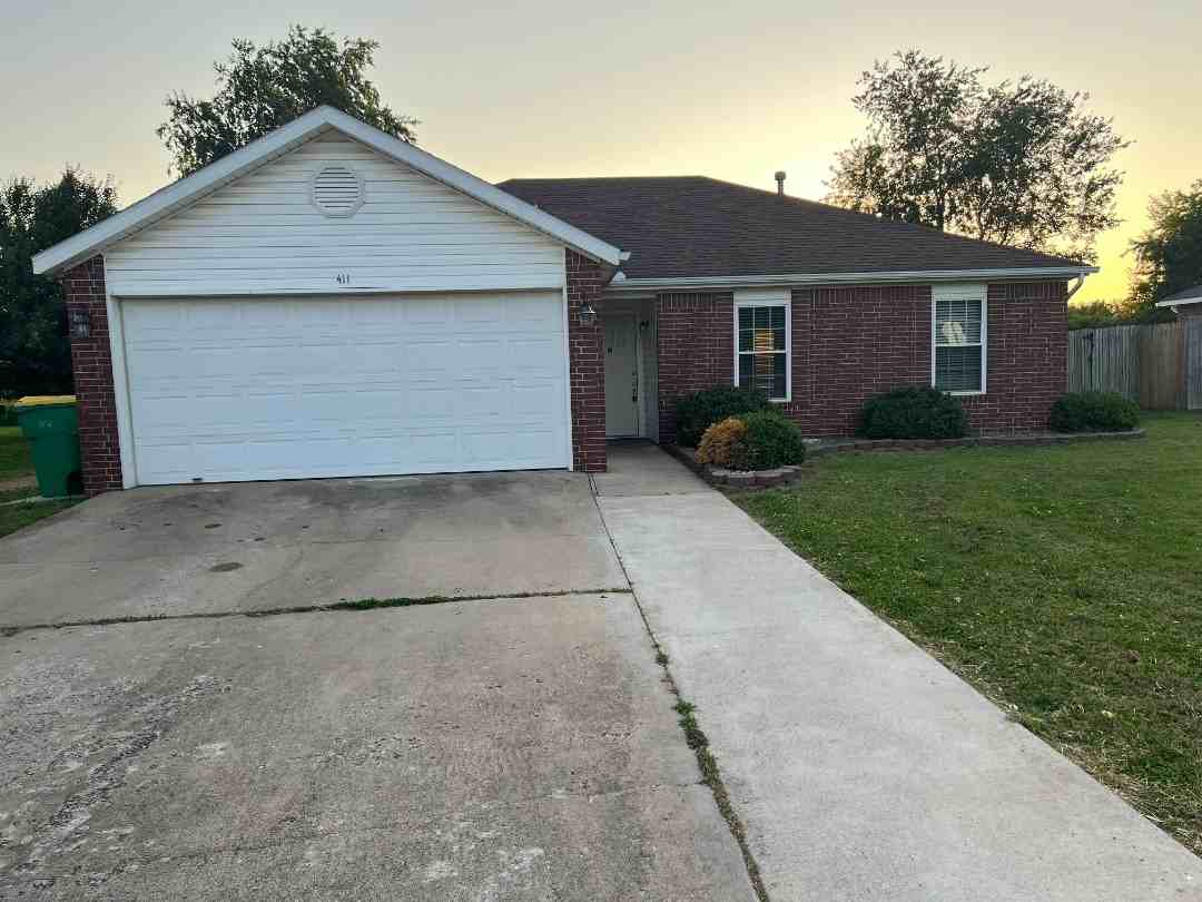 411 Sun Meadow Dr #NA - Photo 2 of 14