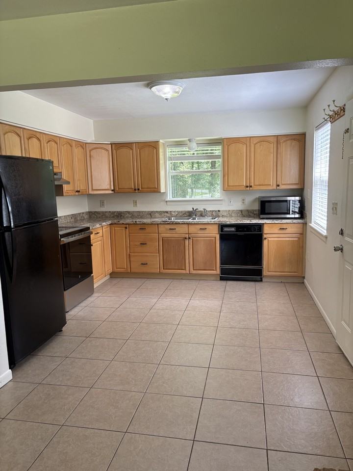 7918 E State Highway 7 #NA - Photo 2 of 8