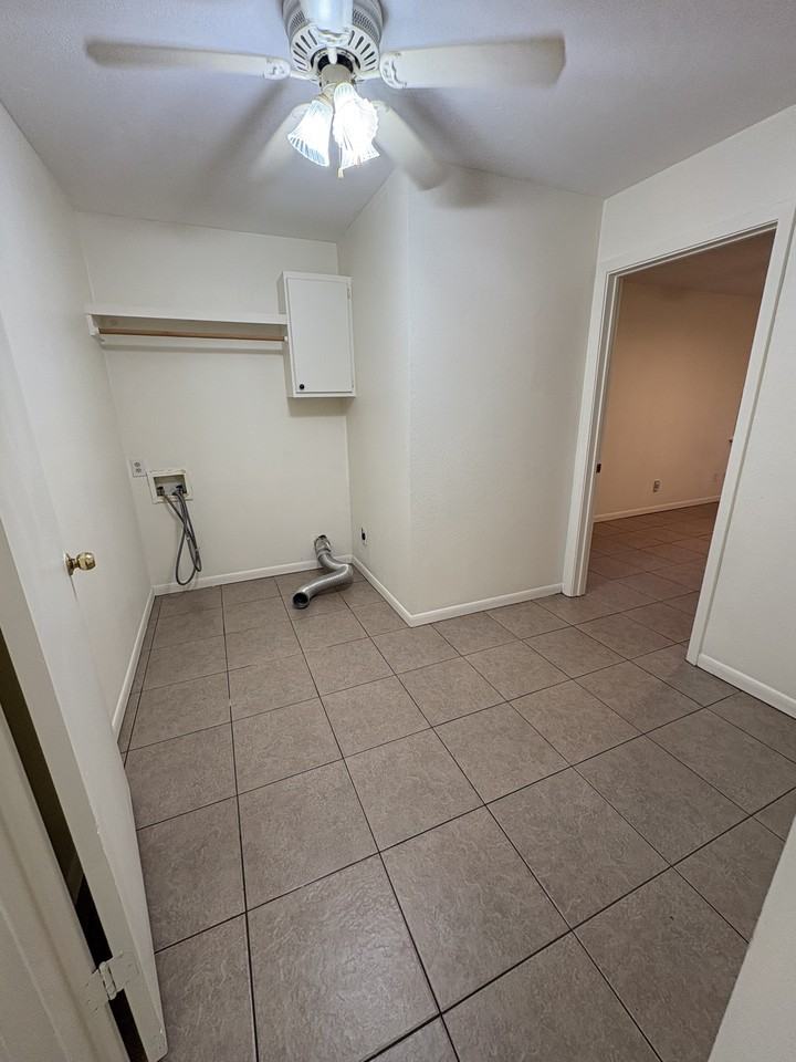 7918 E State Highway 7 #NA - Photo 5 of 8