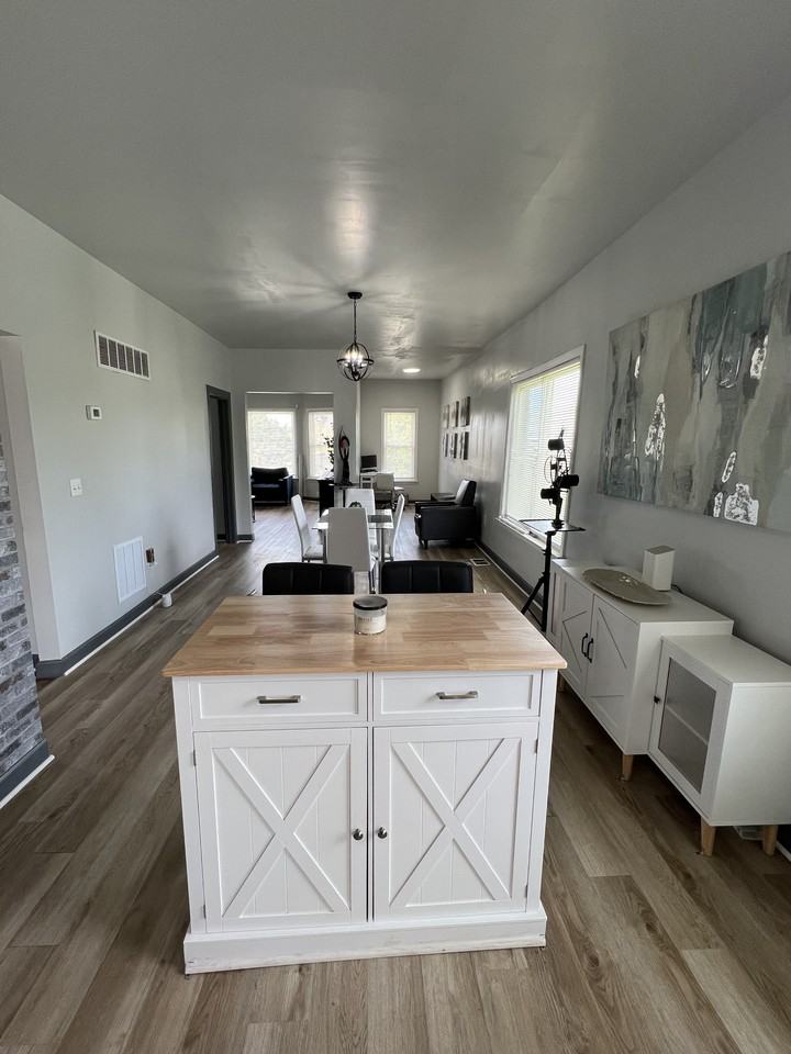 6077 Linwood St #6077 - Photo 5 of 24