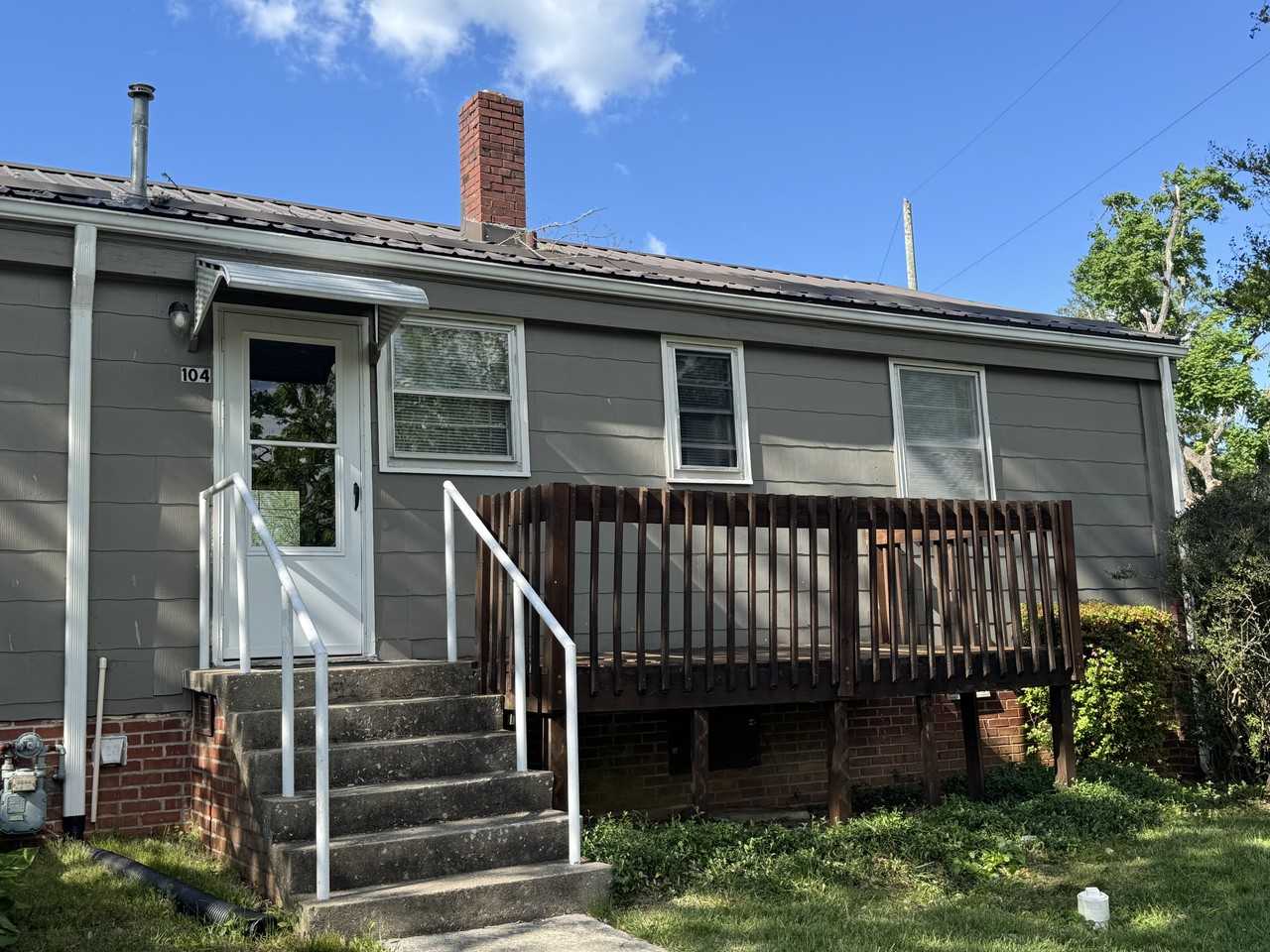 104 Elm Bend Rd #B1 - Photo 2 of 10