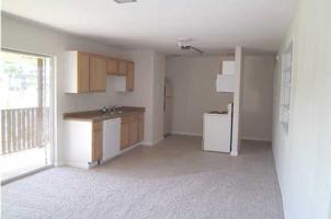 featured image of 402 Marshall Ct Nw #6