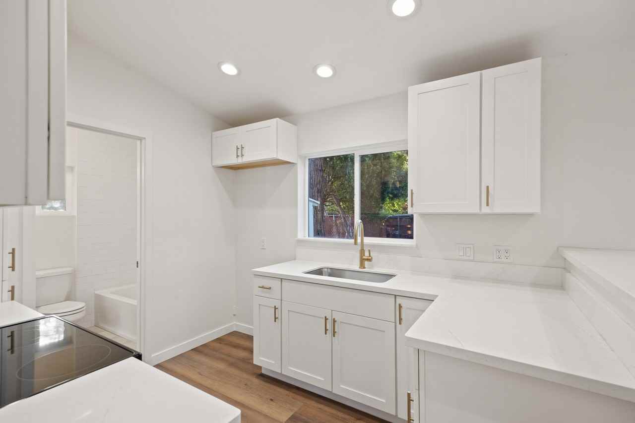 578 E 9th Ave #NA - Photo 6 of 21