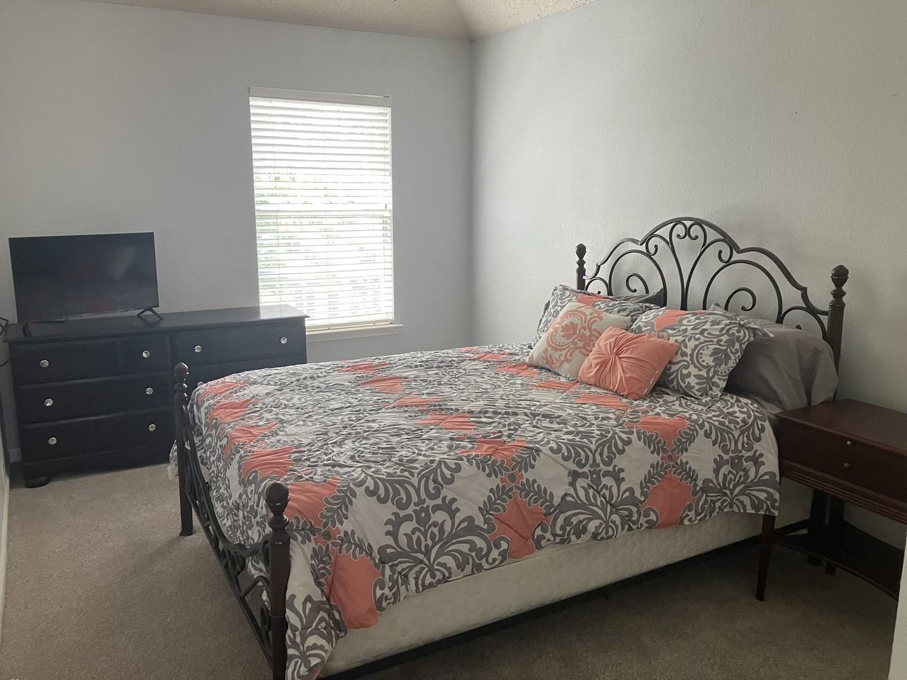 916 Lake Bluff Dr #NA - Photo 5 of 18