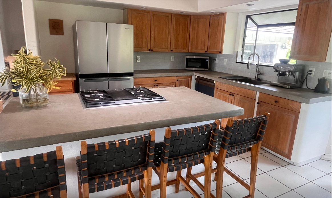 3975 Kalakaua Pl #NA - Photo 2 of 17