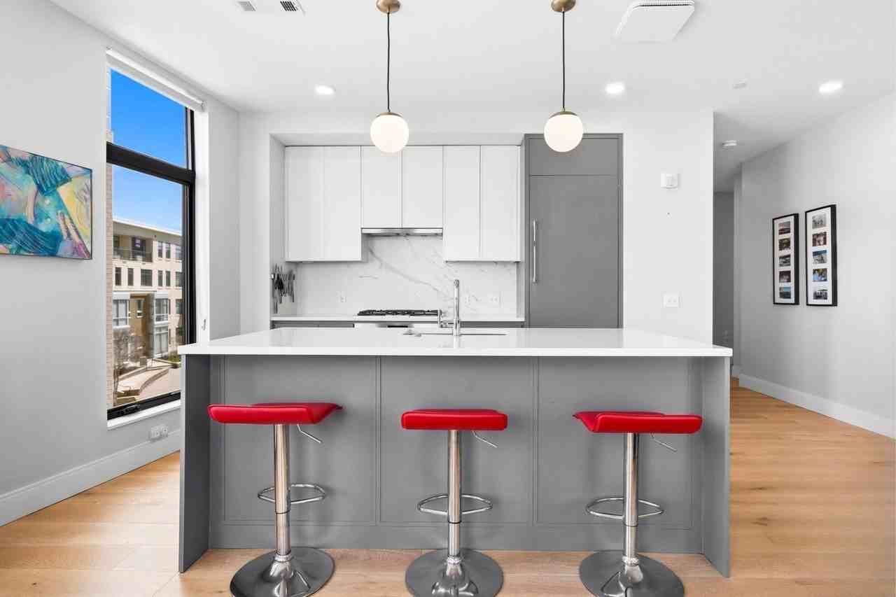 191 Washington St #525 - Photo 2 of 26