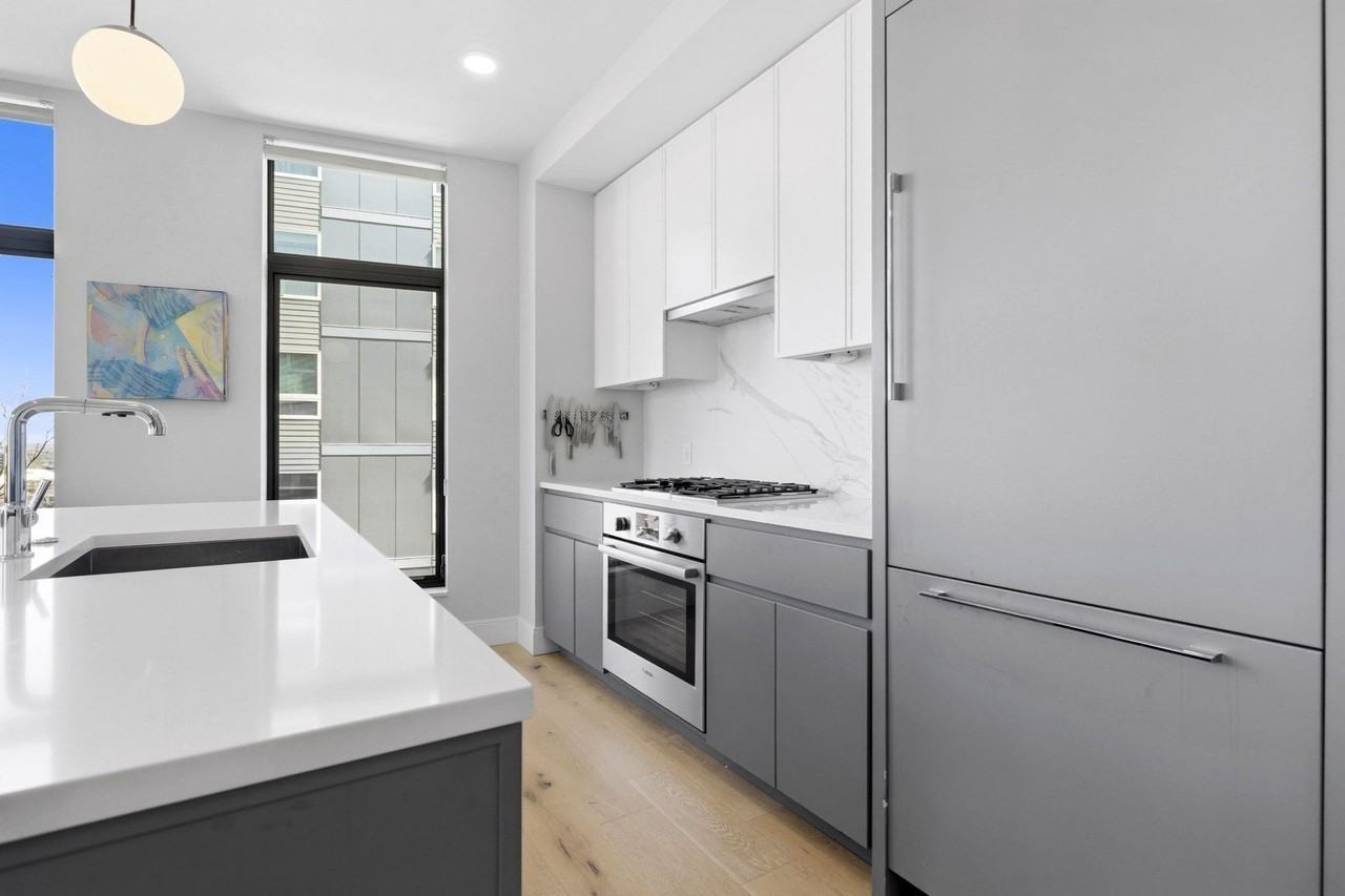 191 Washington St #525 - Photo 4 of 26