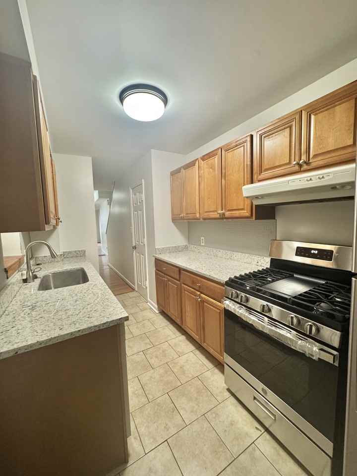 827 Washington Blvd #NA - Photo 6 of 16