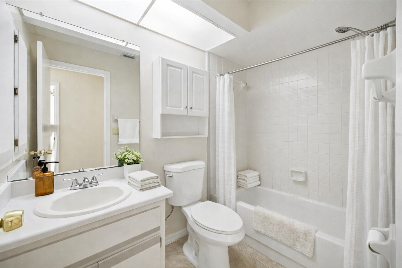 1203 Saxony Cir #A - Photo 4 of 9