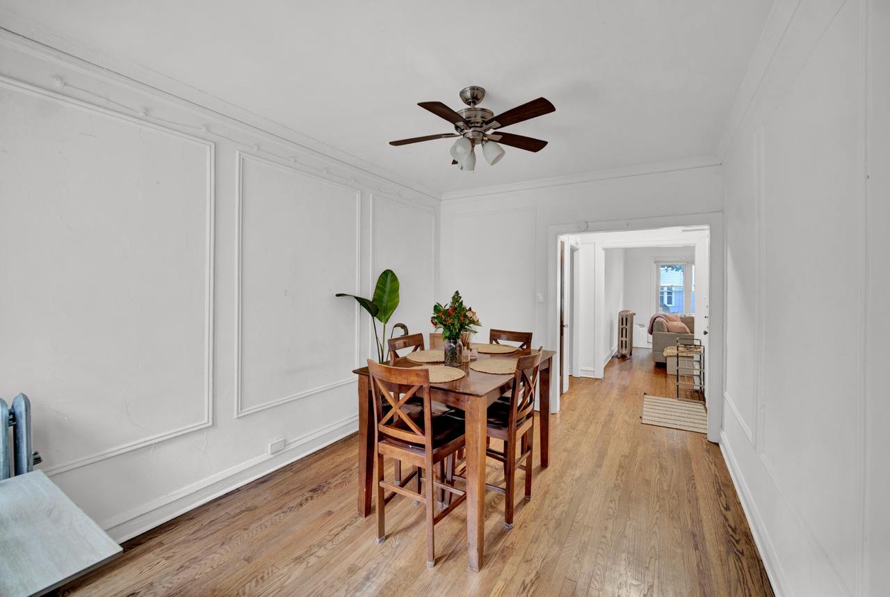1024 Noyes St. - Photo 7 of 27