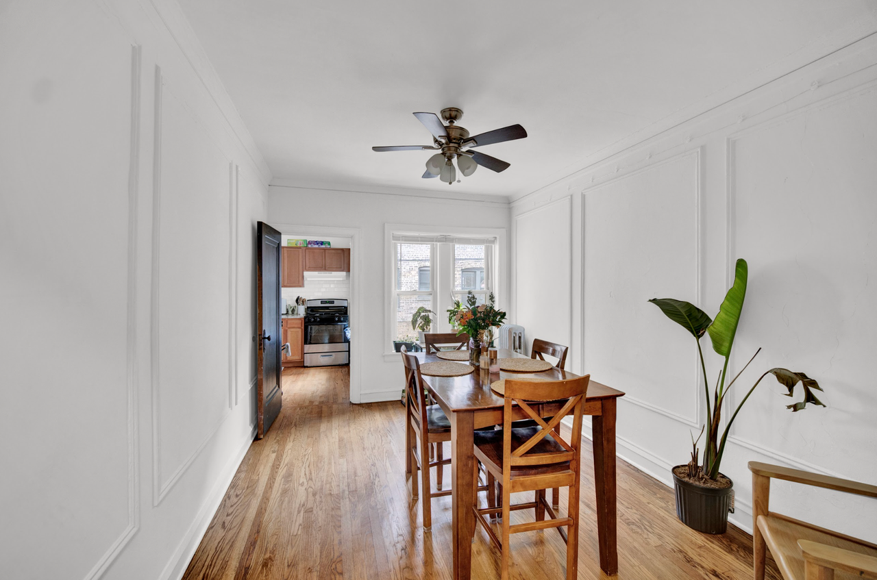 1024 Noyes St. - Photo 6 of 27