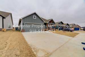 featured image of 706 W 54th St