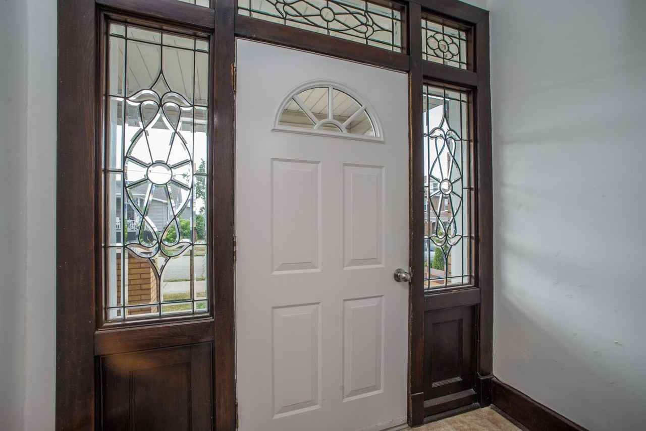 418 Chartiers Ave #B - Photo 6 of 38